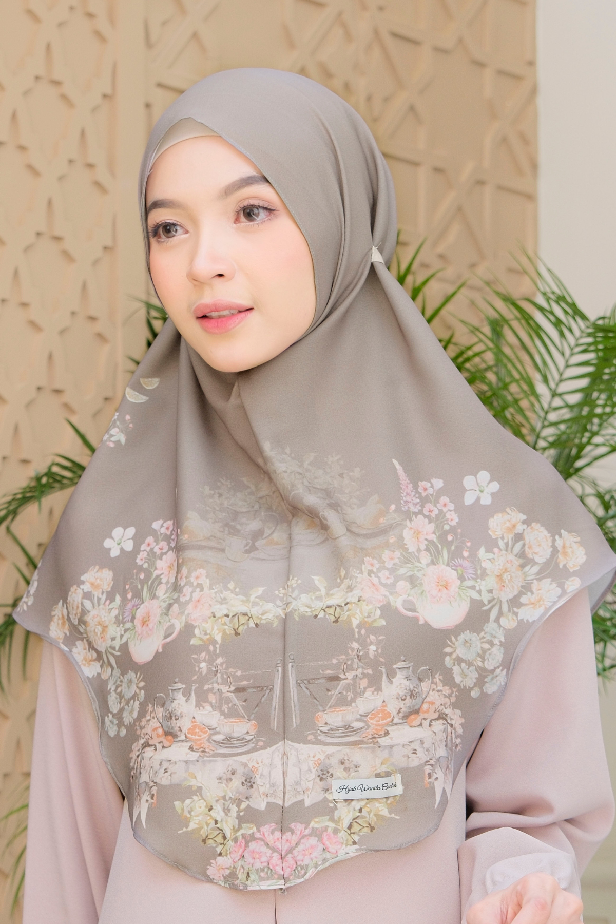 Hijab Instan Baiti Camellia - BC44.2 Charming Choco