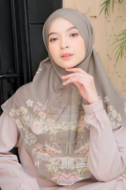 [ BUY 3 GET 1 FREE ] Hijab Instan Baiti Camellia - BC44.2 Charming Choco