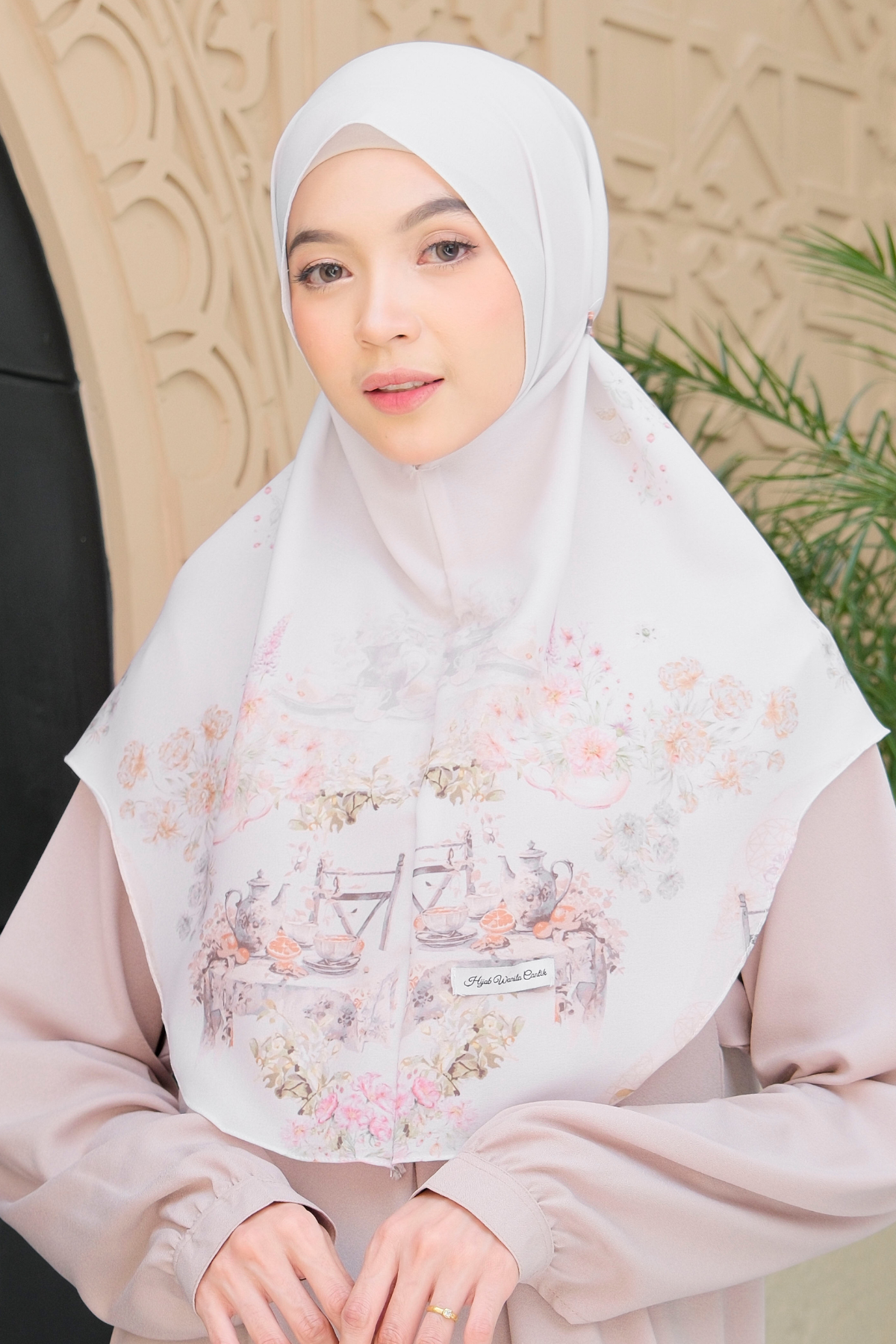 [ BUY 3 GET 1 FREE ] Hijab Instan Baiti Camellia - BC44.4 Gracious Cream