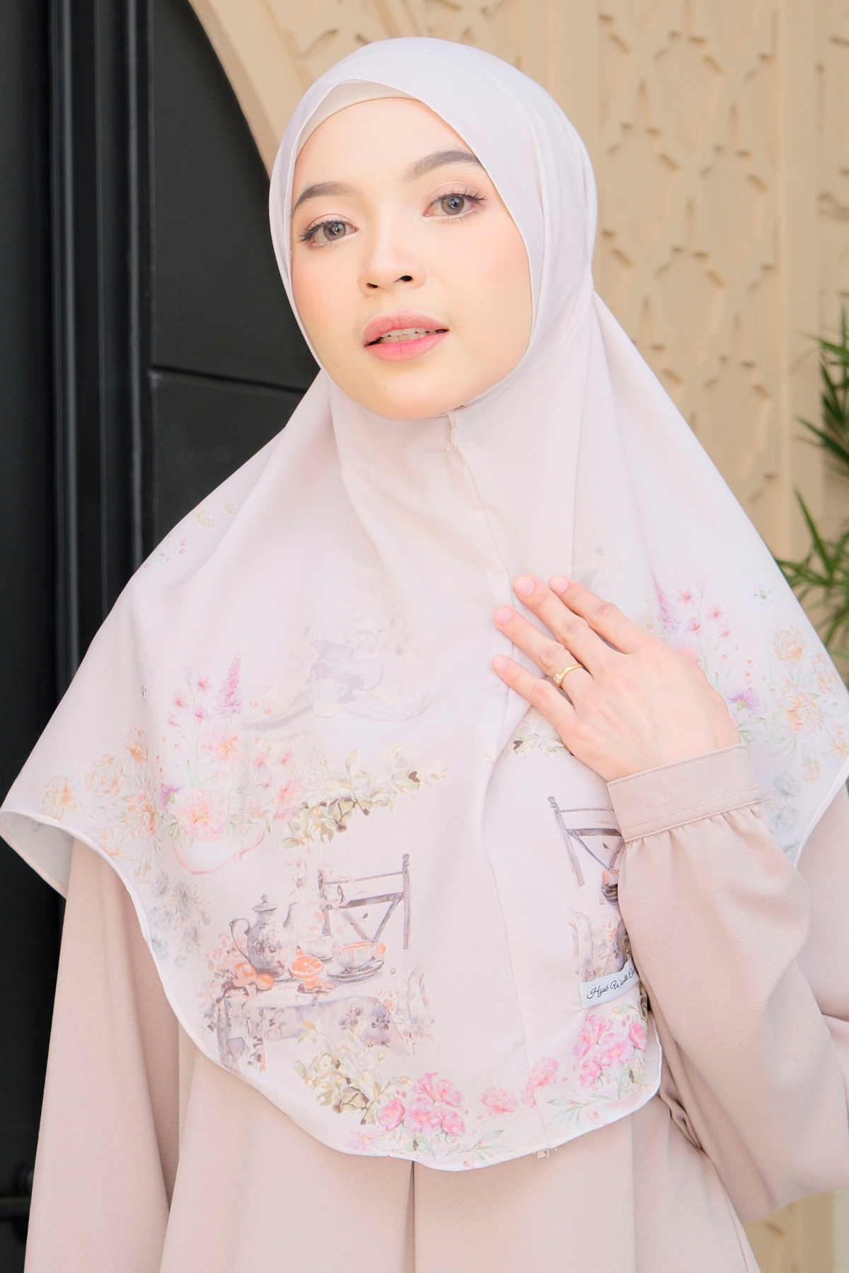 Hijab Instan Baiti Camellia - BC44.6 Nice Caramel