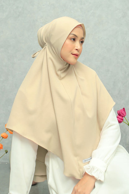 Hijab Instan Baiti Polos Jumbo - BJ10.10 Beige