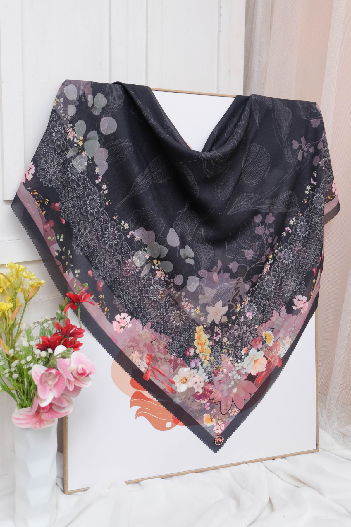 Leaf Rahma Scarf - AM31.1 AC31.1 HJ31.1 Black