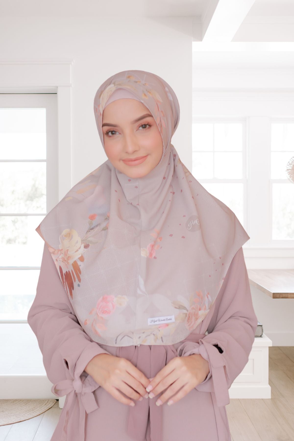 Rosalie - Instan Baiti - Cream - BM45.23