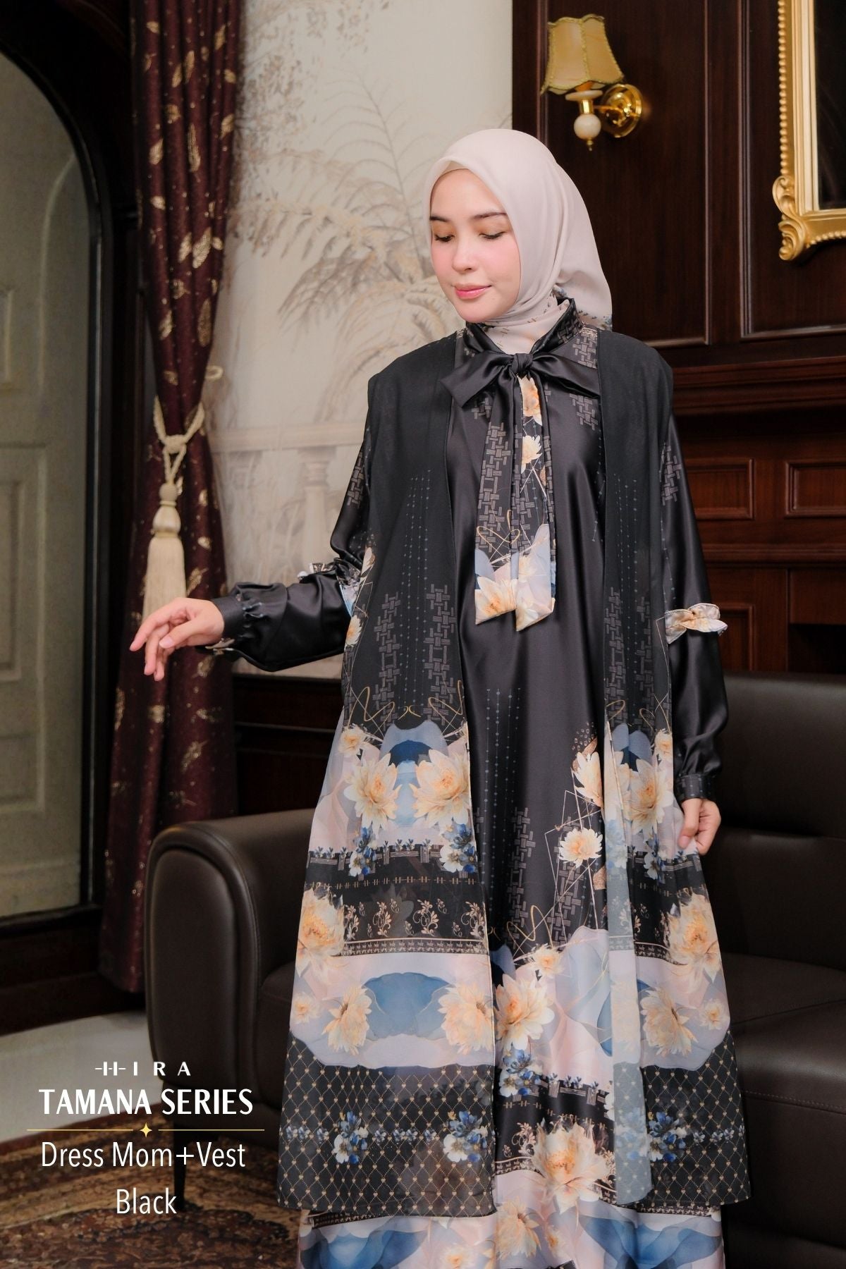 TAMANA Family Set — Black | HIRA Raya 2027