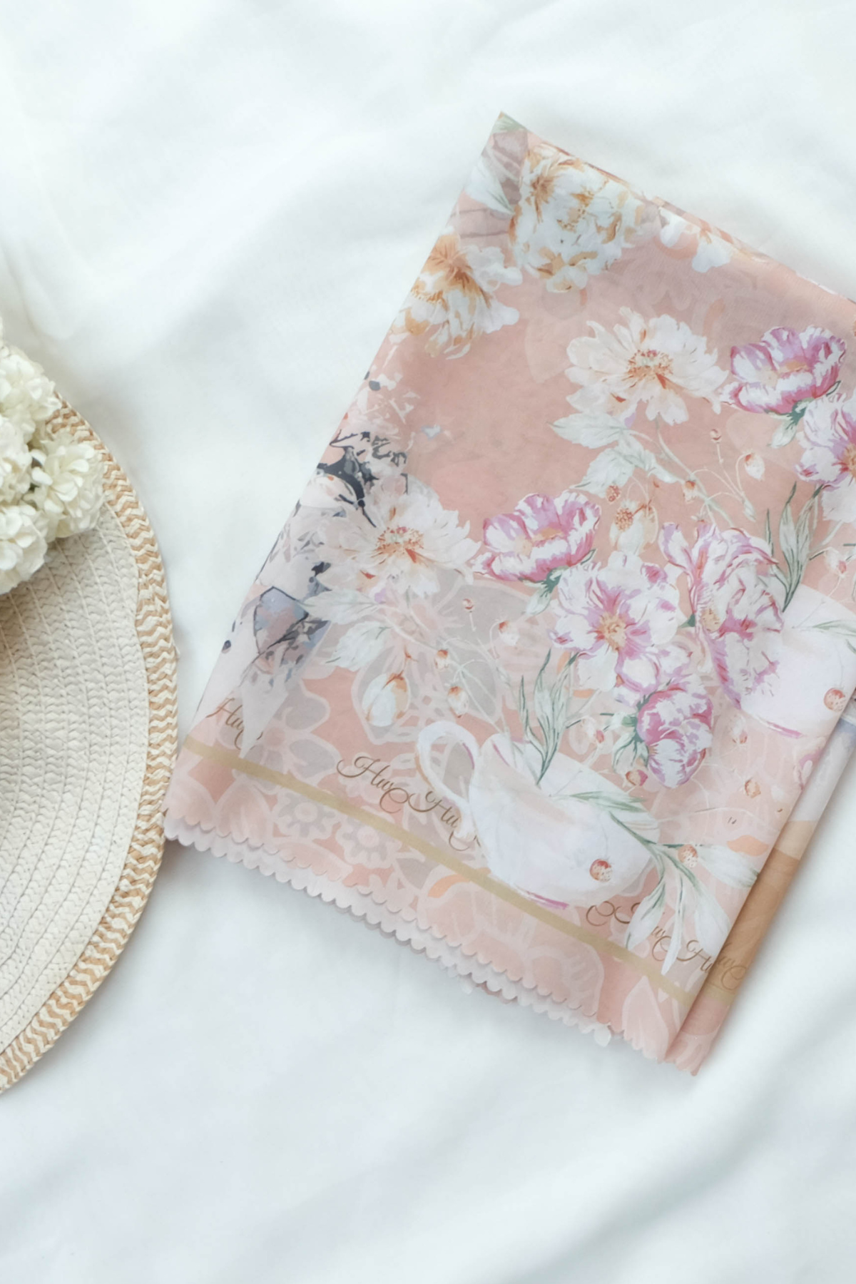 Camellia - Scarf Square Premium Polycotton XL | Marvelous Terra - CJ15.13
