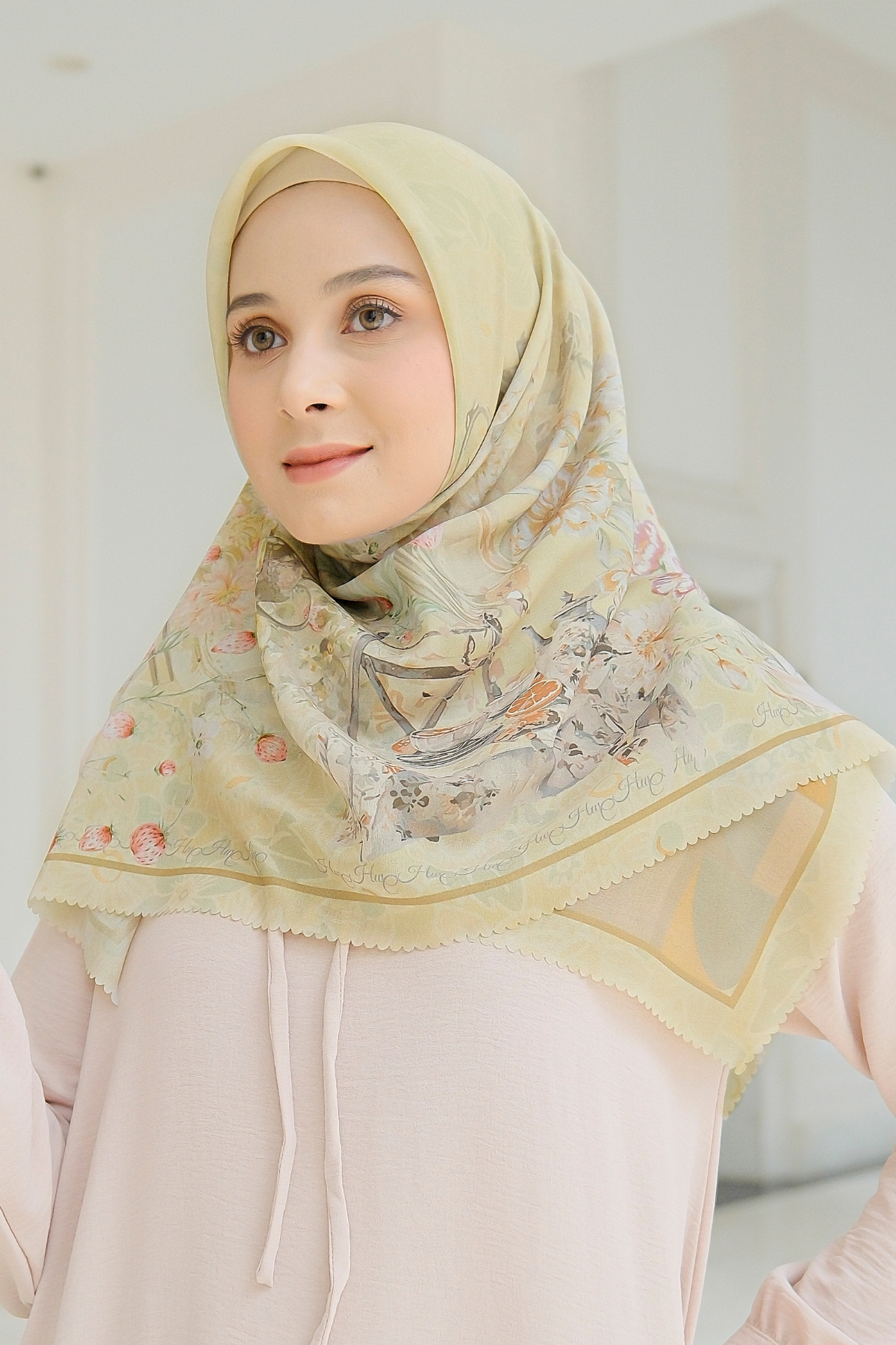 Camellia - Scarf Square British Voal - Lovely Lemontea - CL15.12