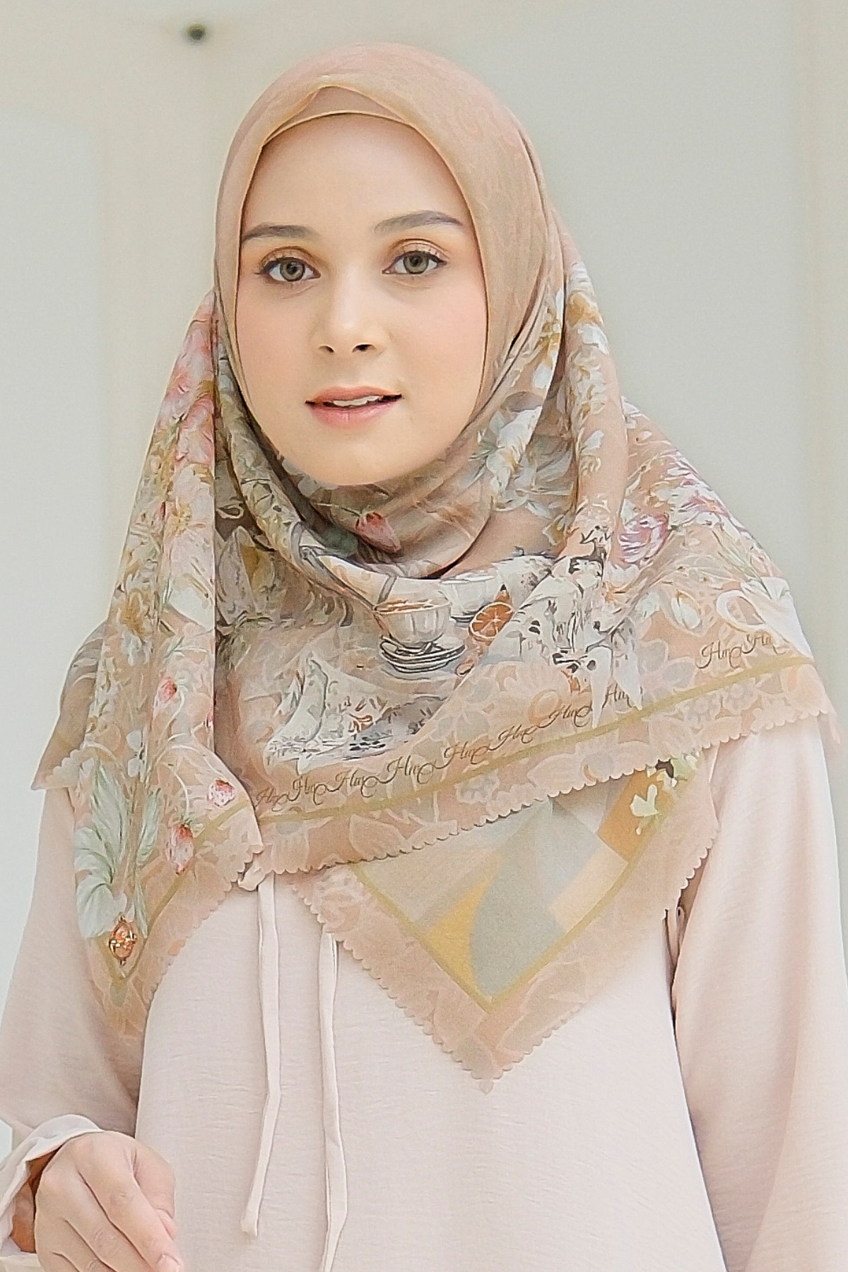 Camellia - Scarf Square British Voal | Marvelous Terra - CL15.13