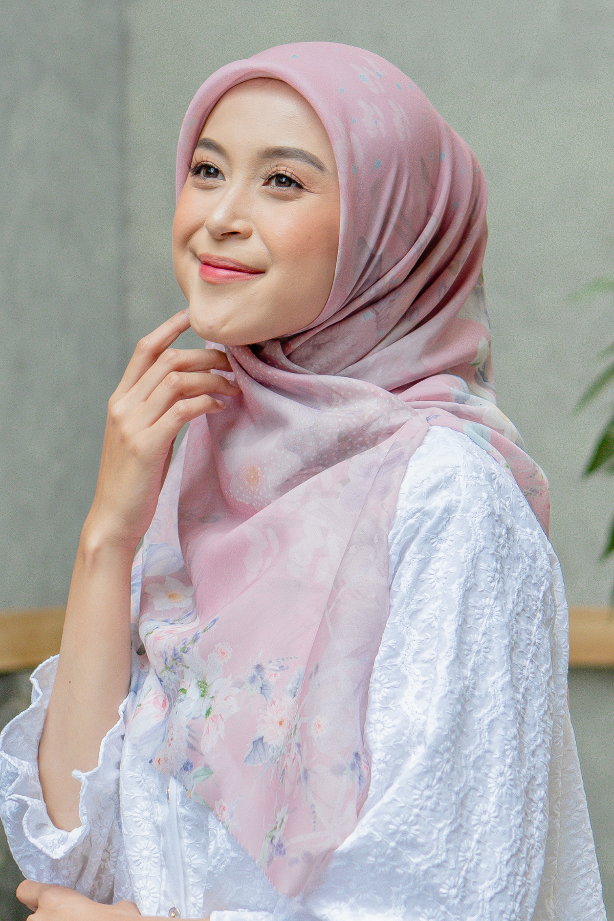 Dahlia - Scarf Square British Voal | Clara Pink - LIA7.14