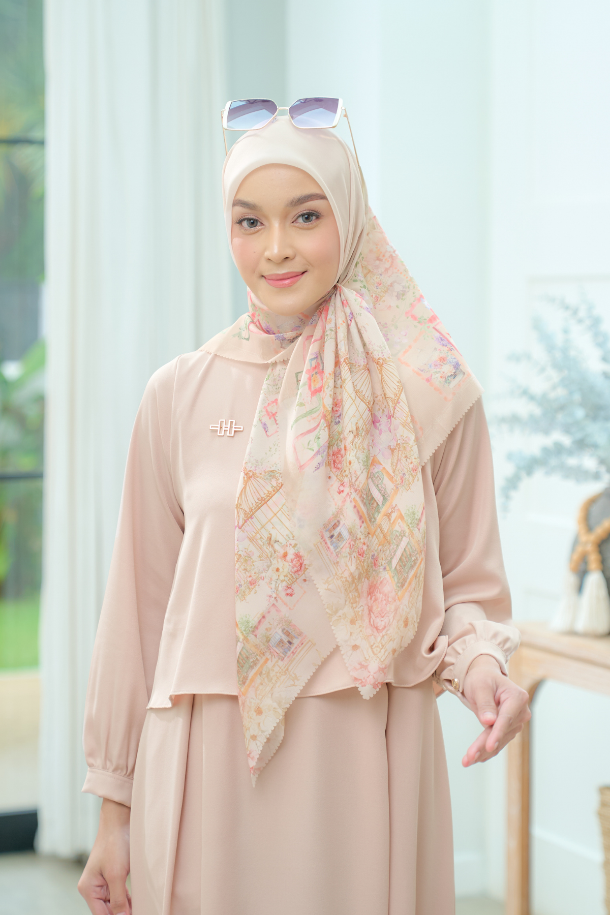 Nuri Scarf - NU33.12 NY33.12 NH33.12 Creamy White