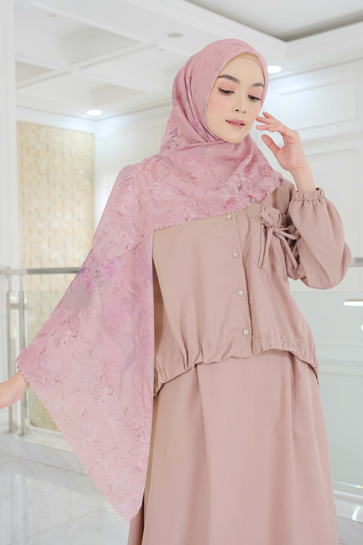 [ BUY 3 GET 1 FREE HIJAB ] Emily JUMBO - Scarf Square Premium Polycotton XL | Rosegold - EB28.22