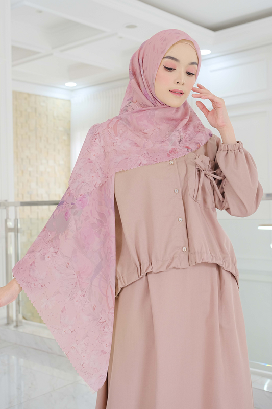 [ BUY 3 GET 1 FREE HIJAB ] Emily JUMBO - Scarf Square Premium Polycotton XL | Rosegold - EB28.22