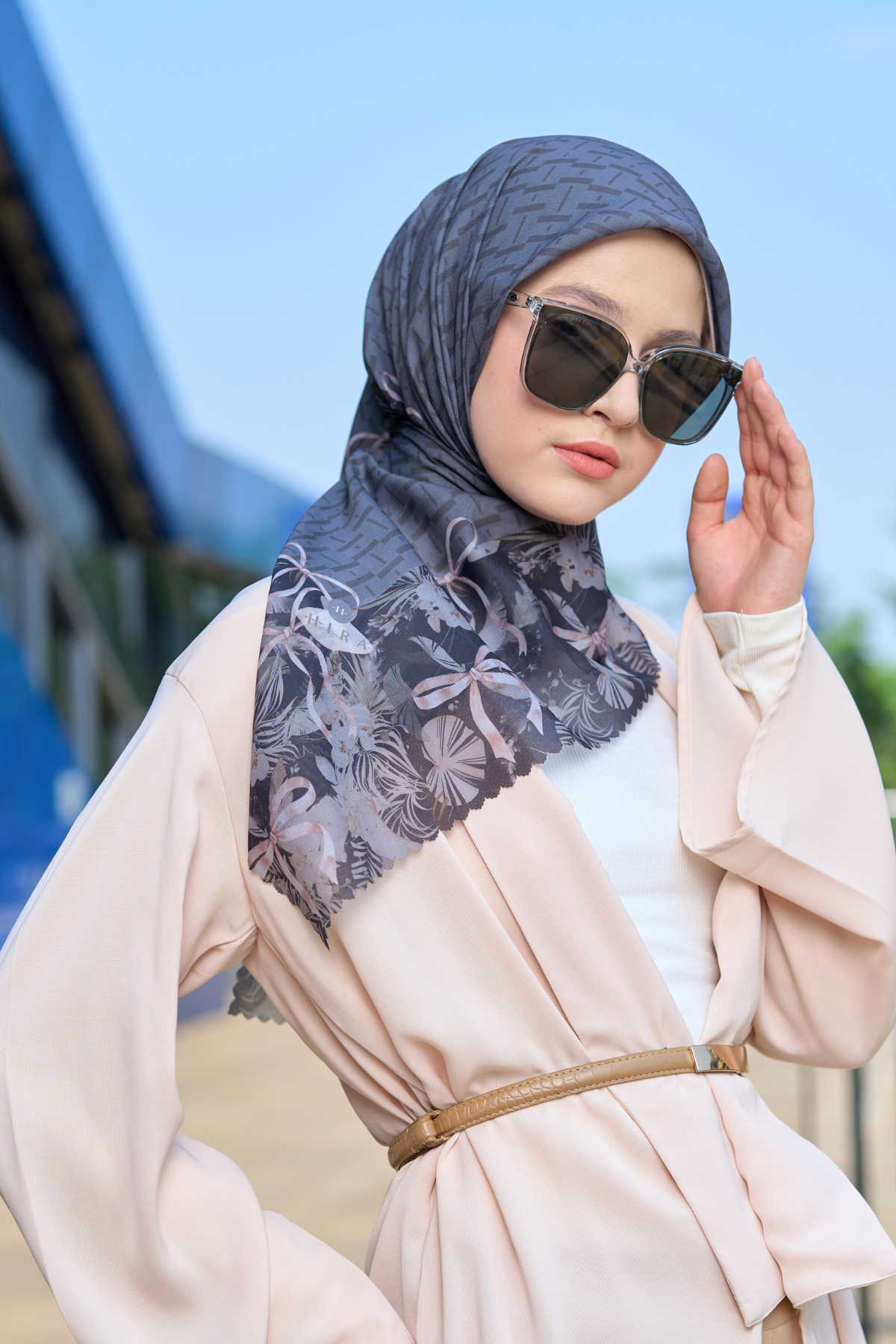 [ BUY 3 GET 1 FREE HIJAB ] Emily - Scarf Square Premium Polycotton | MONO BLACK - EM28.33