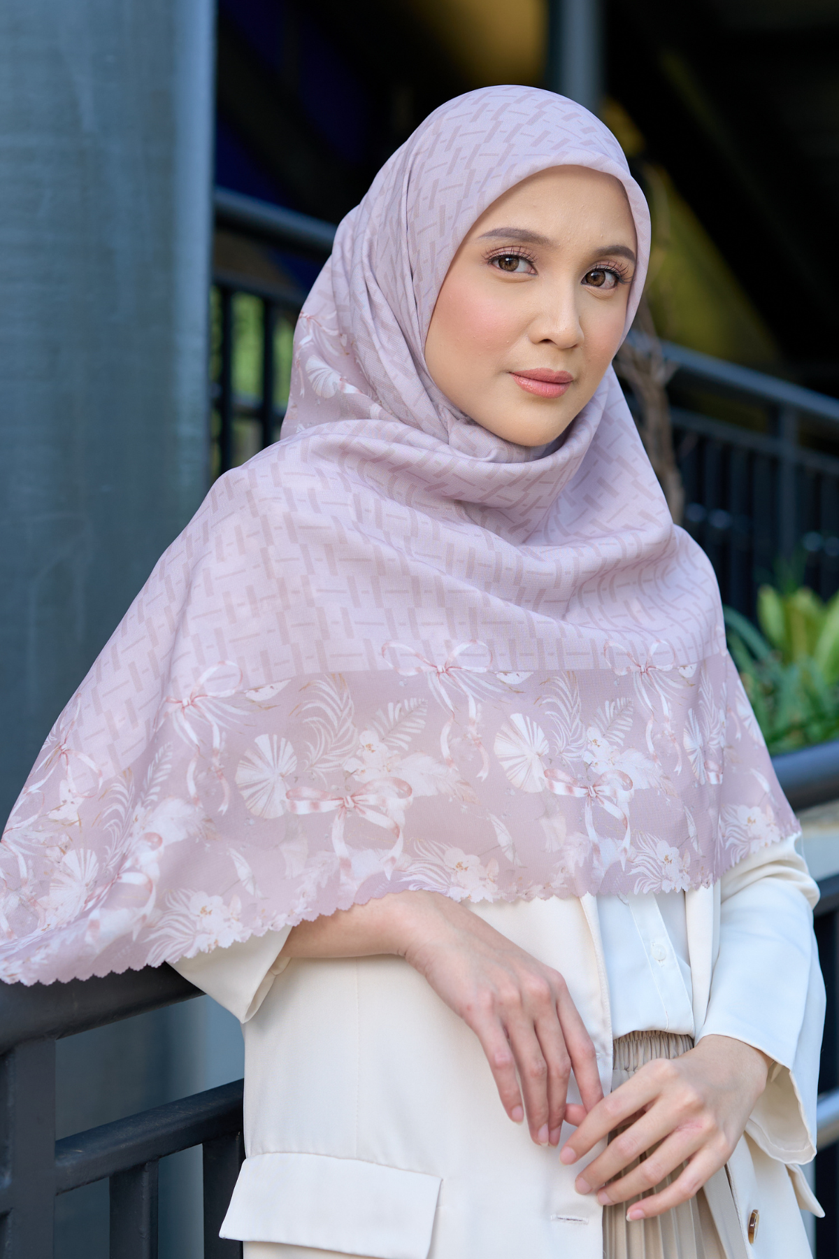 [ BUY 3 GET 1 FREE HIJAB ] Emily - Scarf Square Premium Polycotton | MONO CHOCOCINO - EM28.34