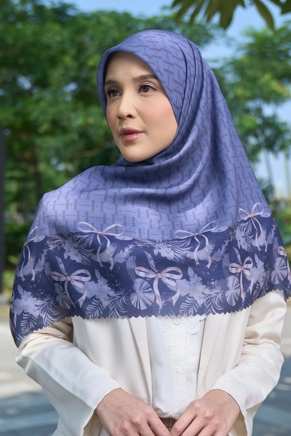 [ BUY 3 GET 1 FREE HIJAB ] Emily - Scarf Square Premium Polycotton | MONO NAVY - EM28.36