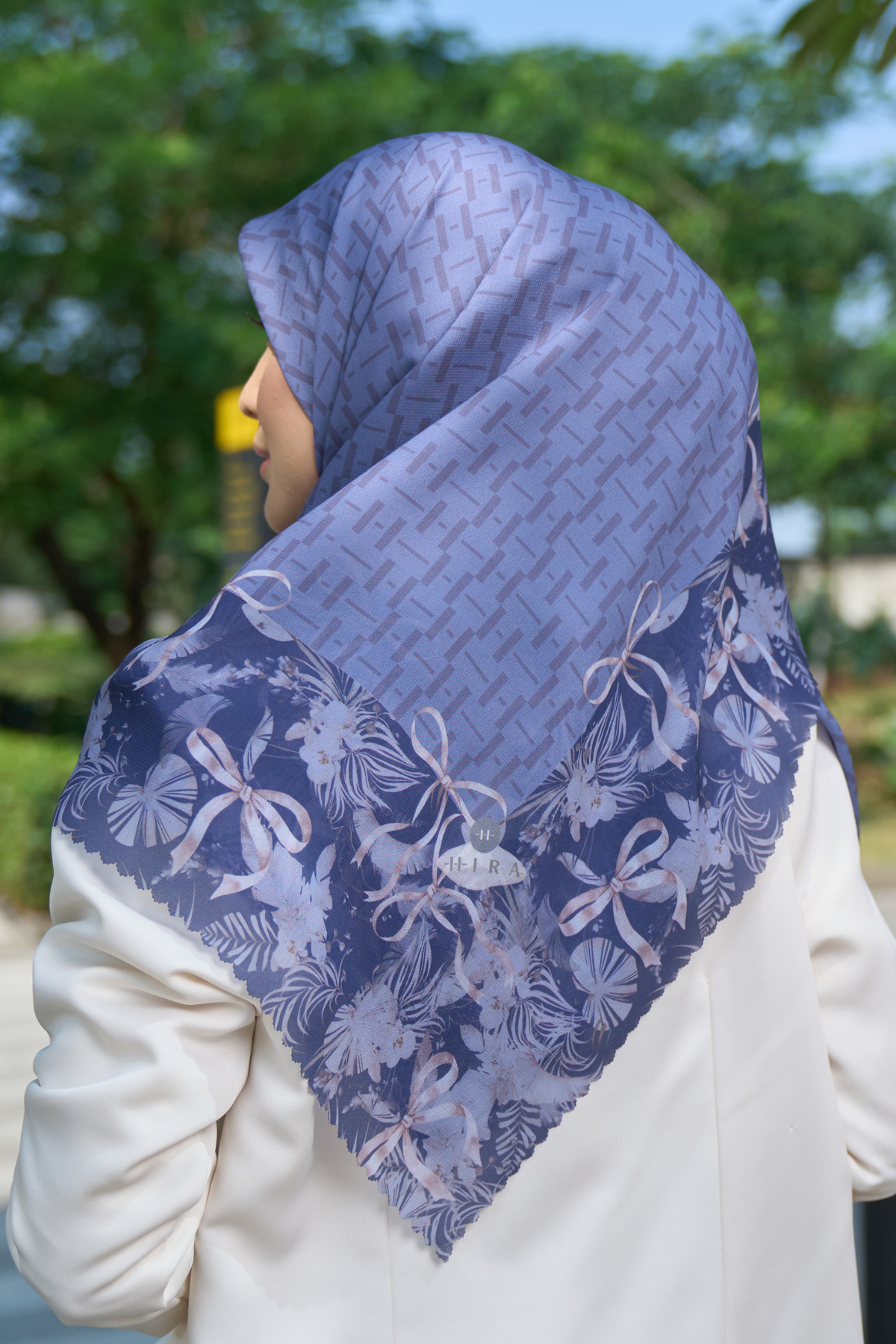 [ BUY 3 GET 1 FREE HIJAB ] Emily - Scarf Square Premium Polycotton | MONO NAVY - EM28.36