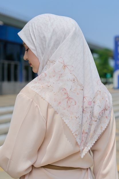 [ BUY 3 GET 1 FREE HIJAB ] Emily - Scarf Square Premium Polycotton | MONO PEARL - EM28.37