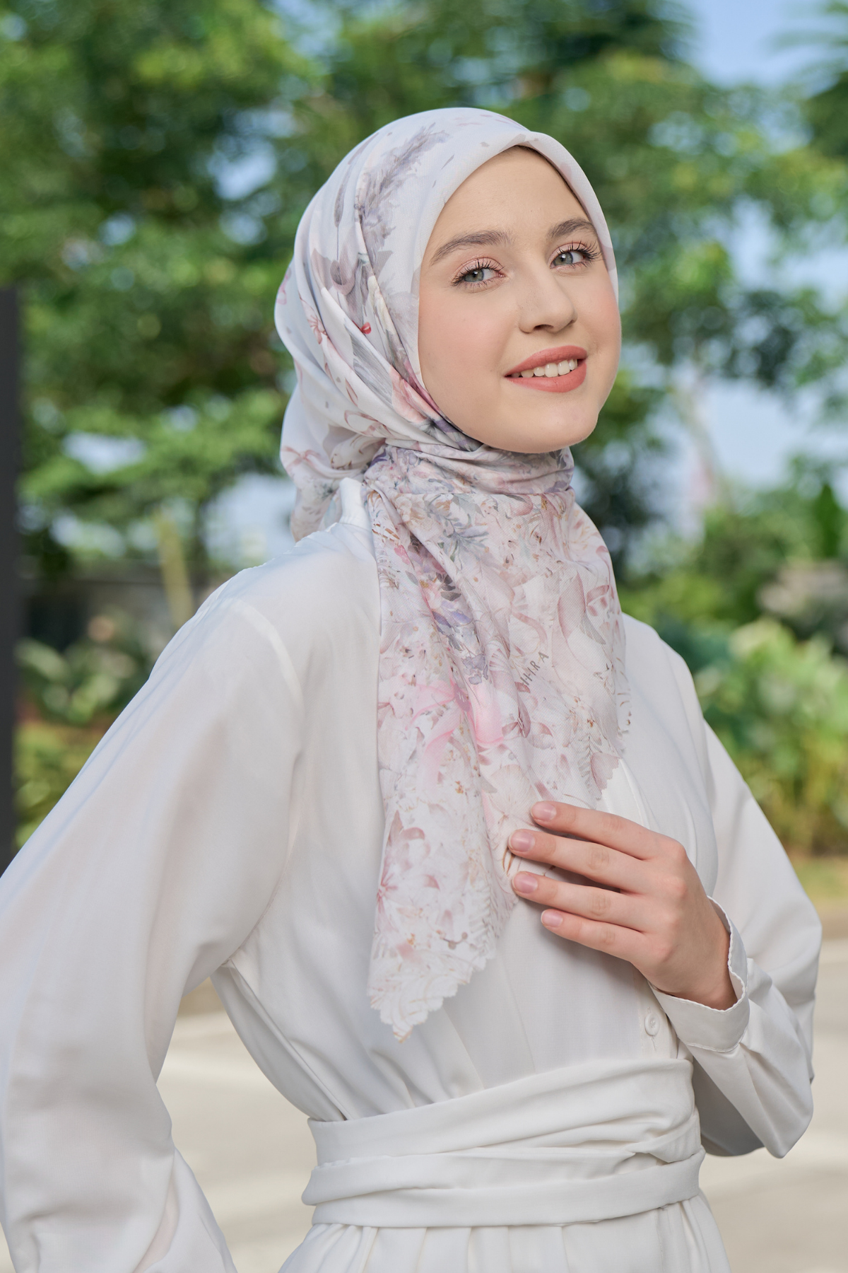 [ BUY 3 GET 1 FREE HIJAB ] Emily - Scarf Square Premium Polycotton | COQUETTE CRYSTAL - EM28.41