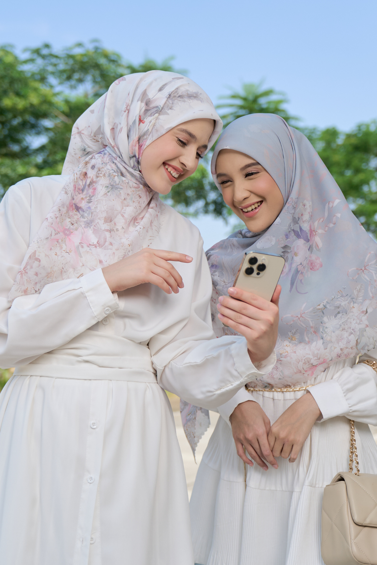 [ BUY 3 GET 1 FREE HIJAB ] Emily - Scarf Square Premium Polycotton | COQUETTE CRYSTAL - EM28.41