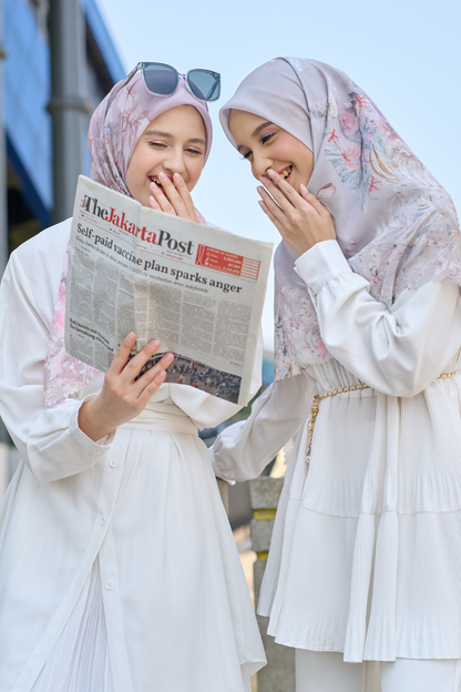 [ BUY 3 GET 1 FREE HIJAB ] Emily - Scarf Square Premium Polycotton | COQUETTE SAND - EM28.44