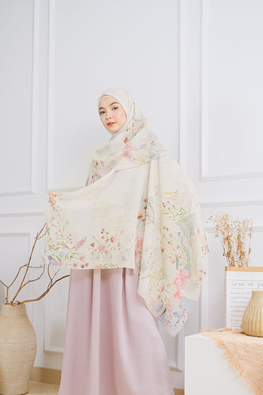 [ BUY 3 GET 1 FREE HIJAB ] Florence - Scarf Square British Voal - Soya Cream - FL24.19