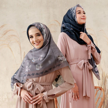 [DISKON AMBYAR] Last Stock Scarf Motif Hijabwanitacantik Series Hijab Kerudung Printing Motif