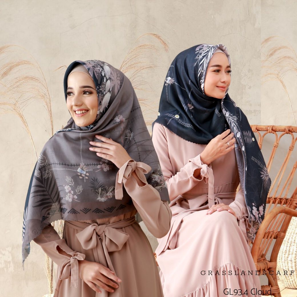 [DISKON AMBYAR] Last Stock Scarf Motif Hijabwanitacantik Series Hijab Kerudung Printing Motif
