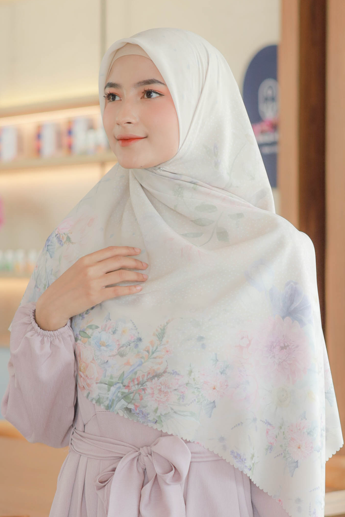 Dahlia - Scarf Square Premium Polycotton XL - Sunny Cream JH97.4