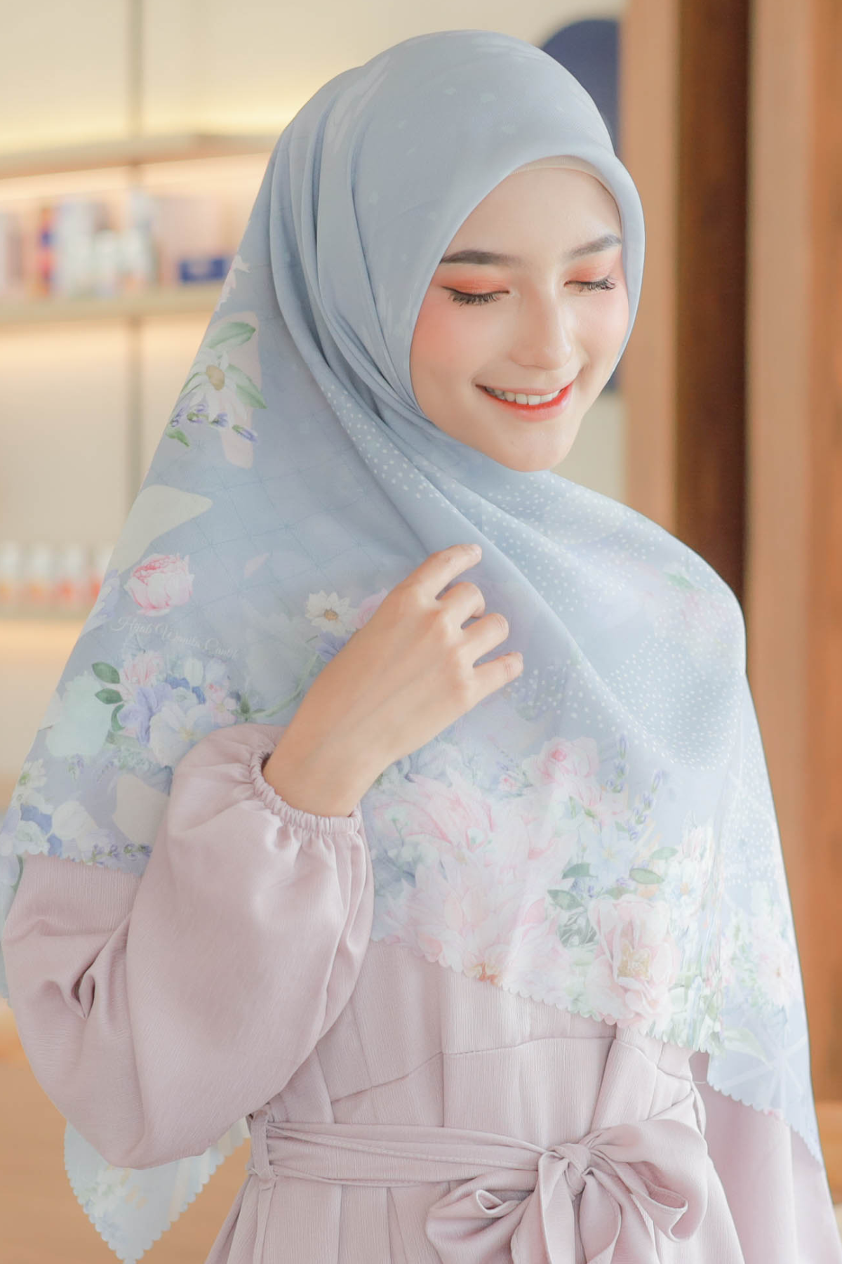 Dahlia - Scarf Square Premium Polycotton XL - Frosty Grey - JH97.7