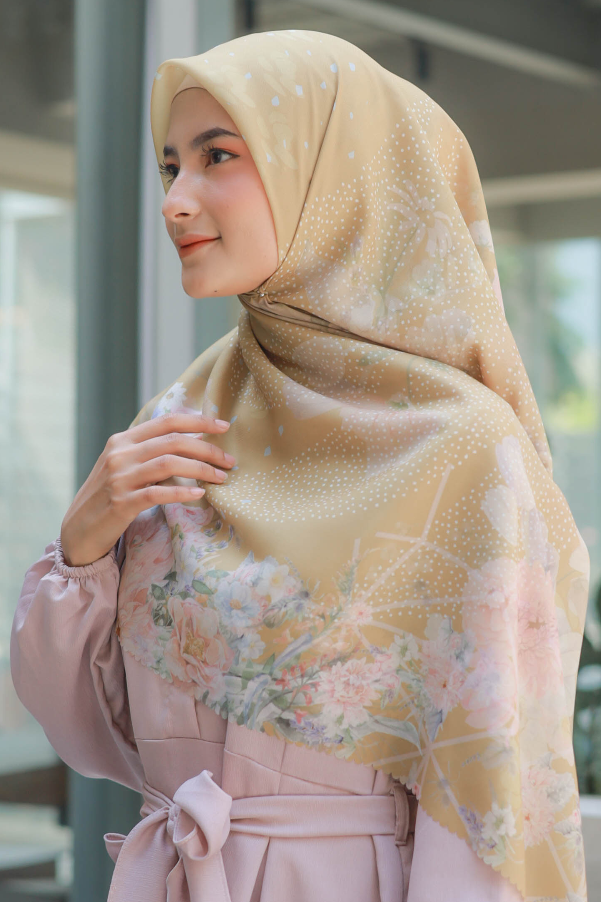 Dahlia - Scarf Square Premium Polycotton XL - Gold - JH97.8