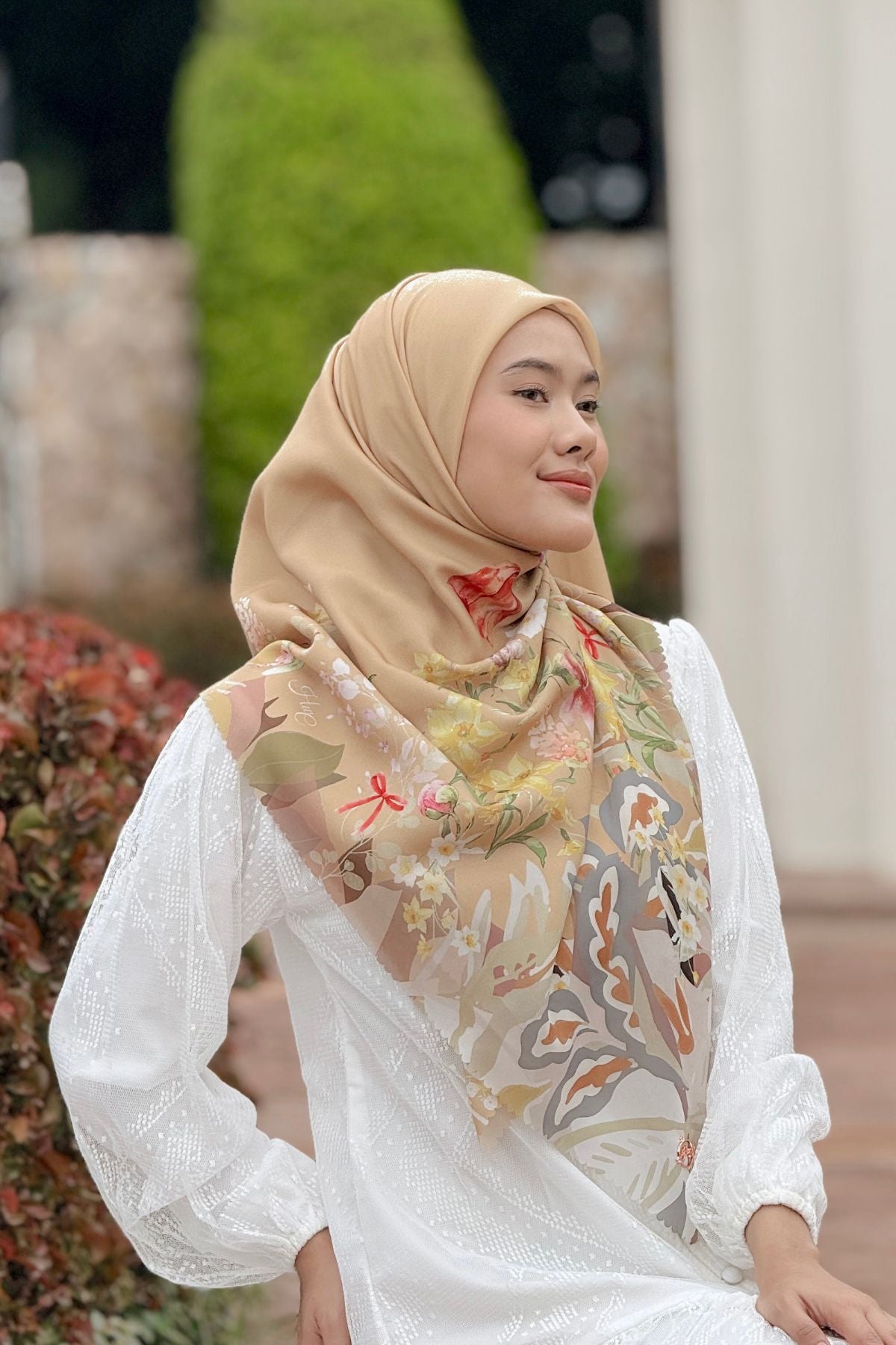 Daffodil - Scarf Square Premium Polycotton XL -  Khaki - JD14.6