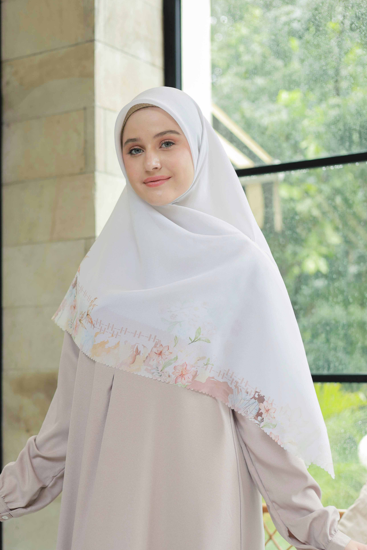 Diamond - Scarf Square Premium Polycotton XL | Misty White - JN07.5