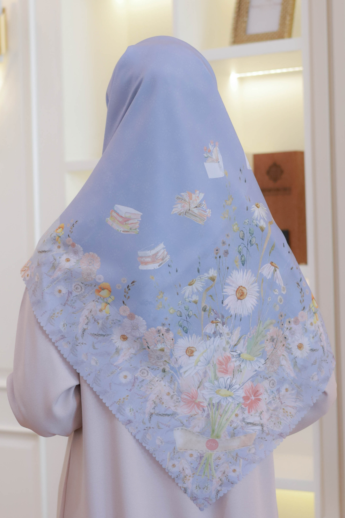 Zinnia JUMBO Mini Pattern - Scarf Square Premium Polycotton XL | Crystal Grey - NM73.3