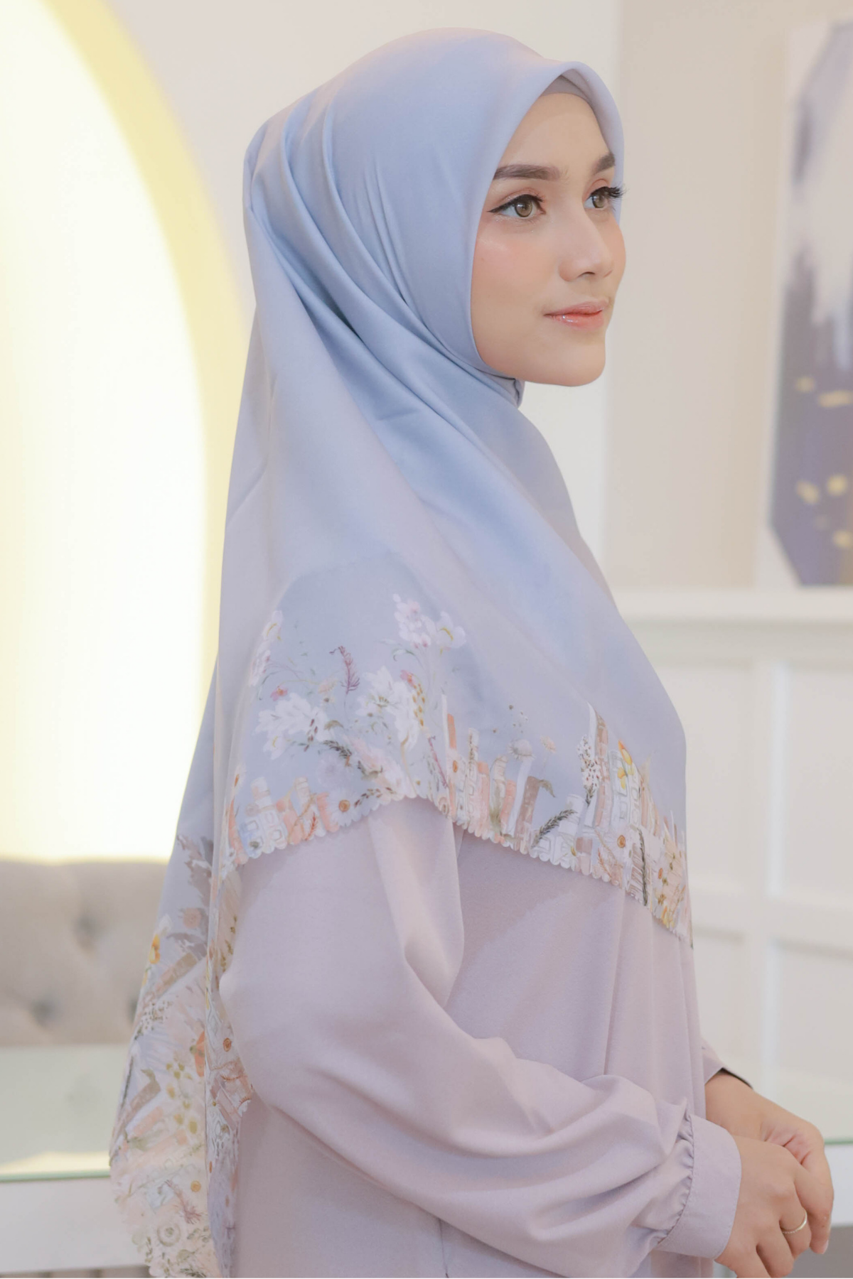 Zinnia JUMBO Mini Pattern - Scarf Square Premium Polycotton XL | Ice Grey - NM73.7