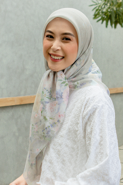 Dahlia - Scarf Square British Voal | Pepper Beige - LIA7.3