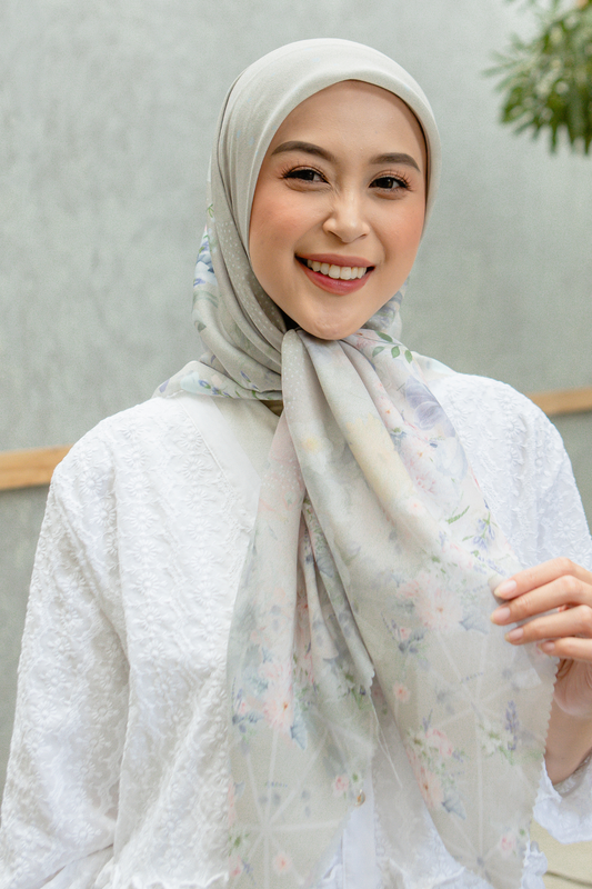 Dahlia - Scarf Square British Voal | Pepper Beige - LIA7.3