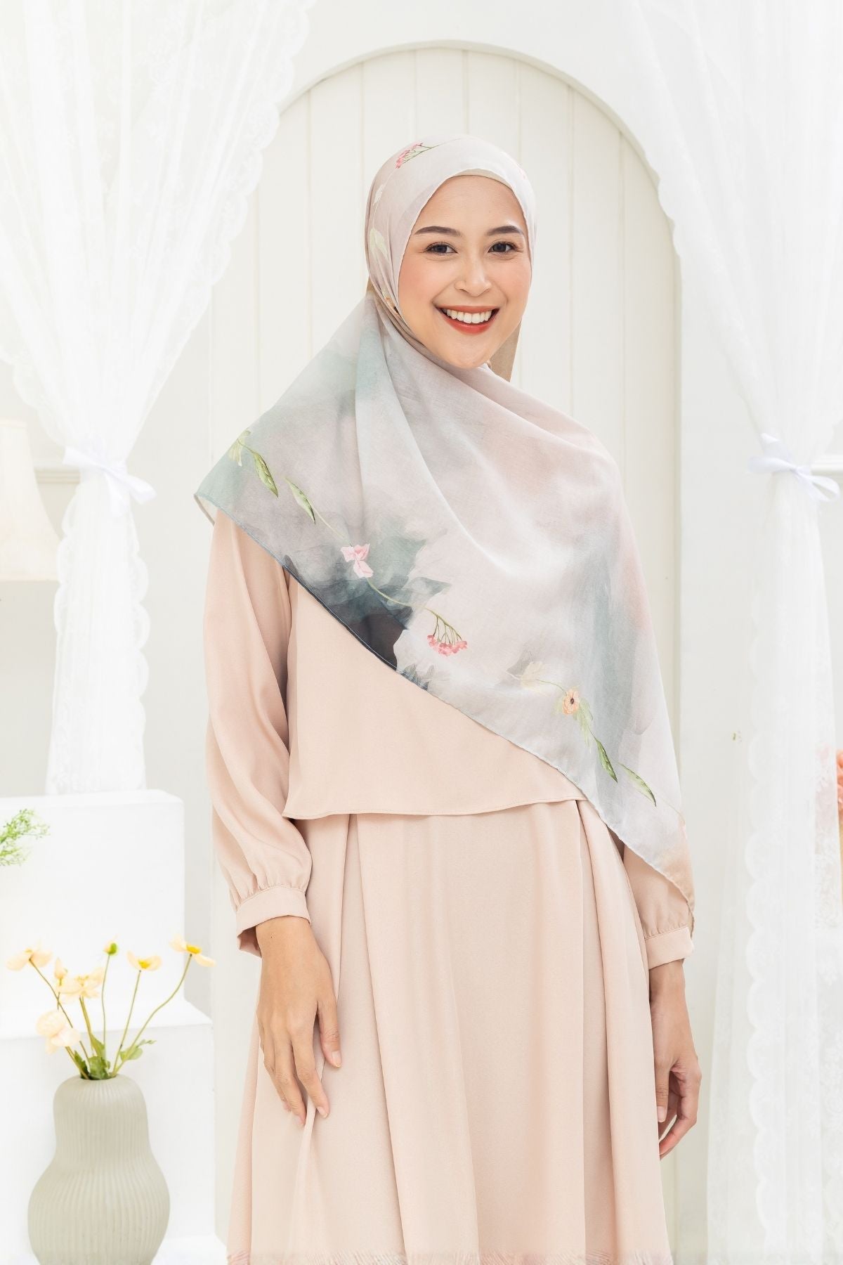 Pashmina Lynn - YC34.12 YV34.12 Dreamy