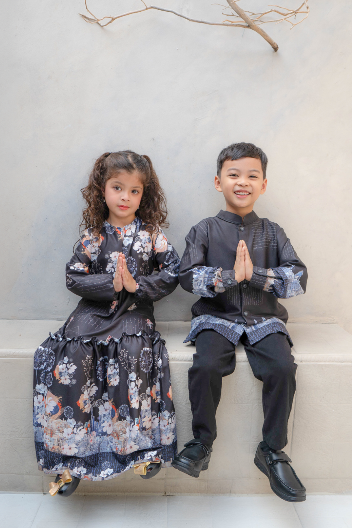 Riuh Kota Family Set - Black