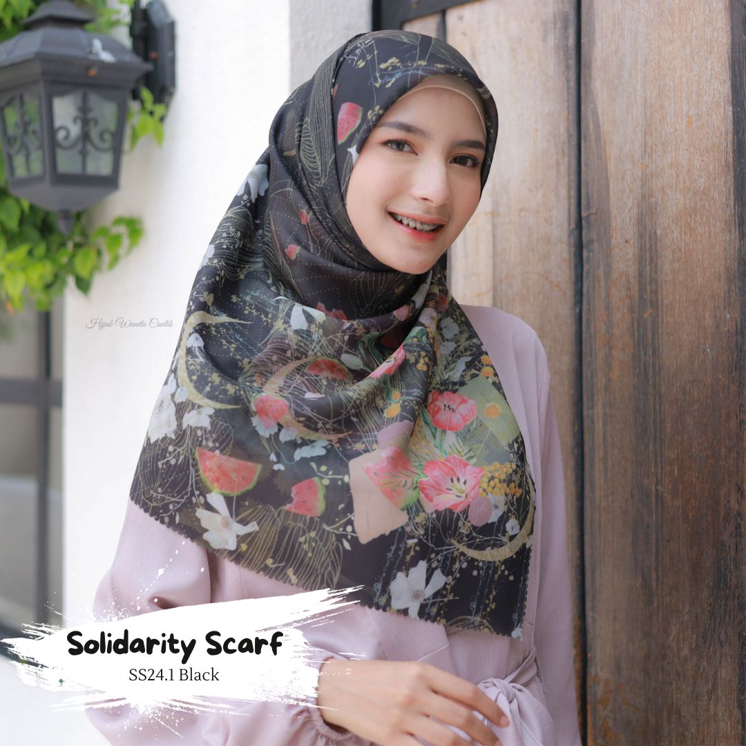 Solidarity Scarf - SS24.1 Black