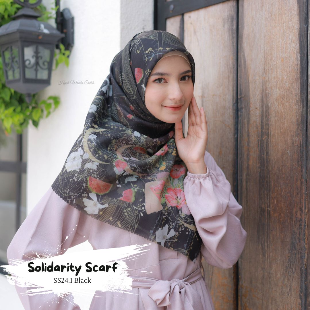 Solidarity Scarf - SS24.1 Black