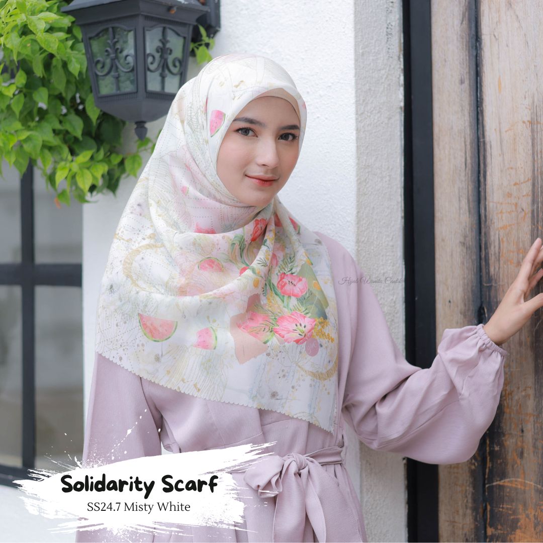 Solidarity Scarf - SS24.7 Misty White