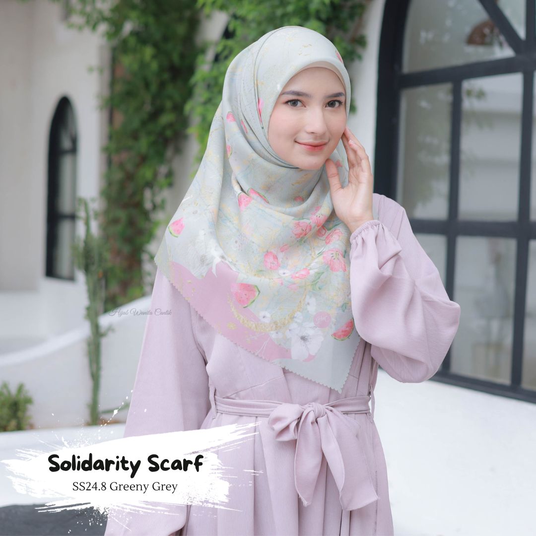 Solidarity Scarf - SS24.8 Greeny Grey