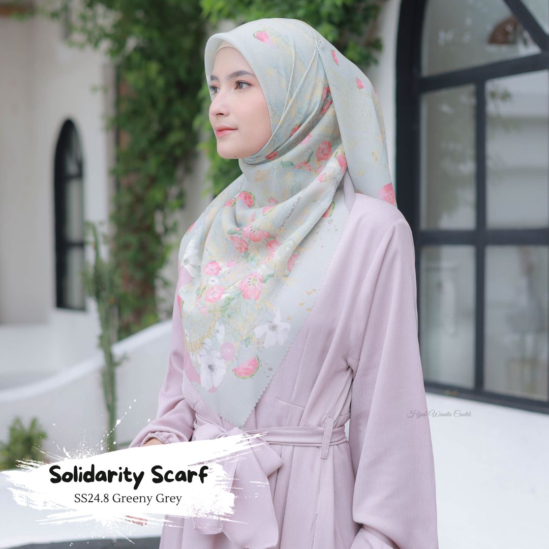 Solidarity Scarf - SS24.8 Greeny Grey