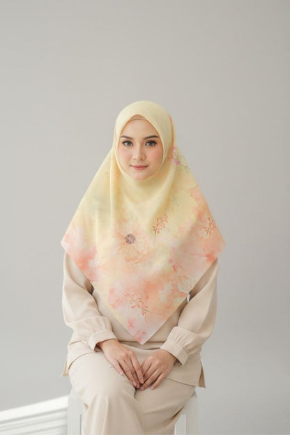 Lynn Scarf - AY34.10 AL34.10 AJ34.10 Butter Yellow