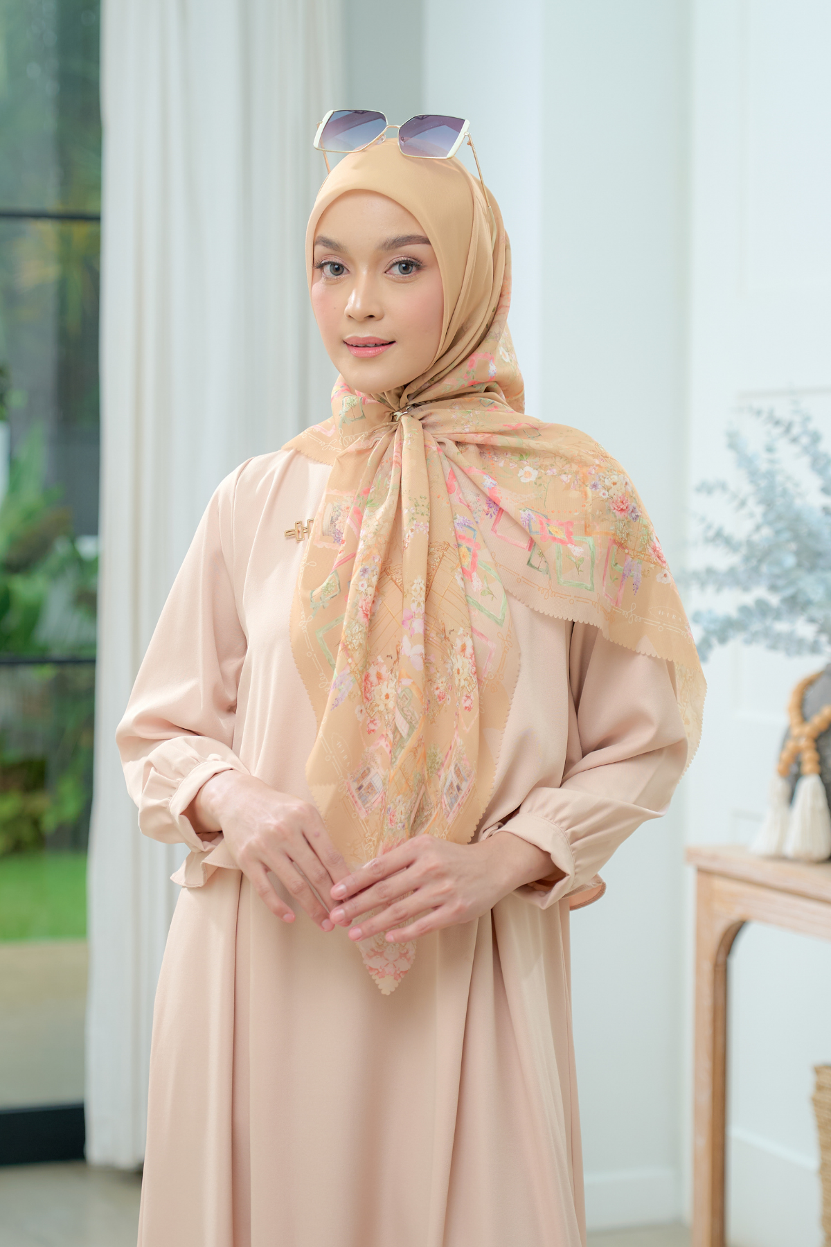 Nuri Scarf - NU33.8 NY33.8 NH33.8 Sandy Cream