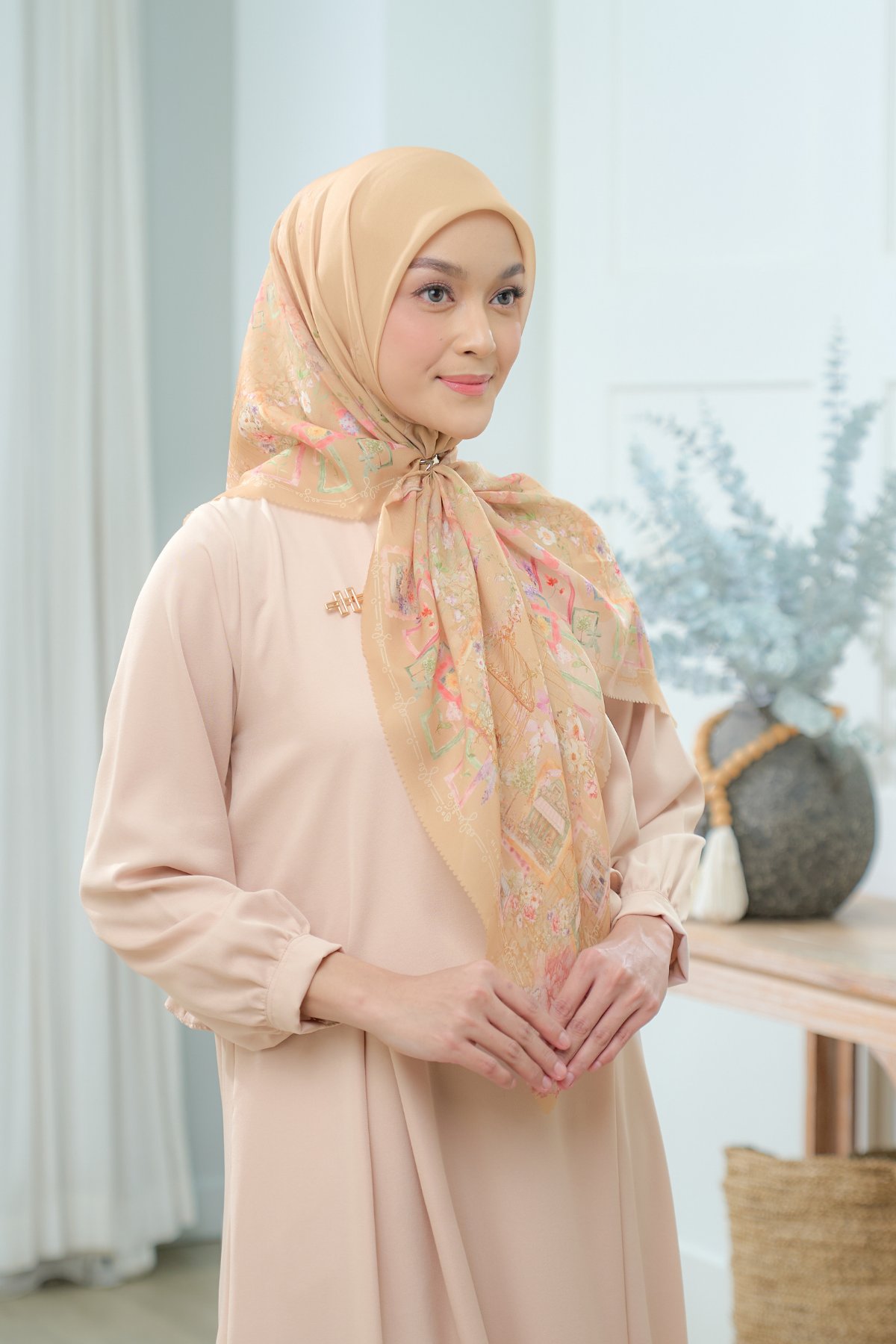 Nuri Scarf - NU33.8 NY33.8 NH33.8 Sandy Cream