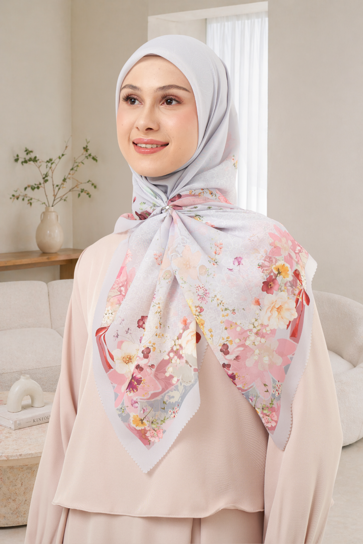 Leaf Rahma Scarf - AM31.8 AC31.8 HJ31.8 Silver