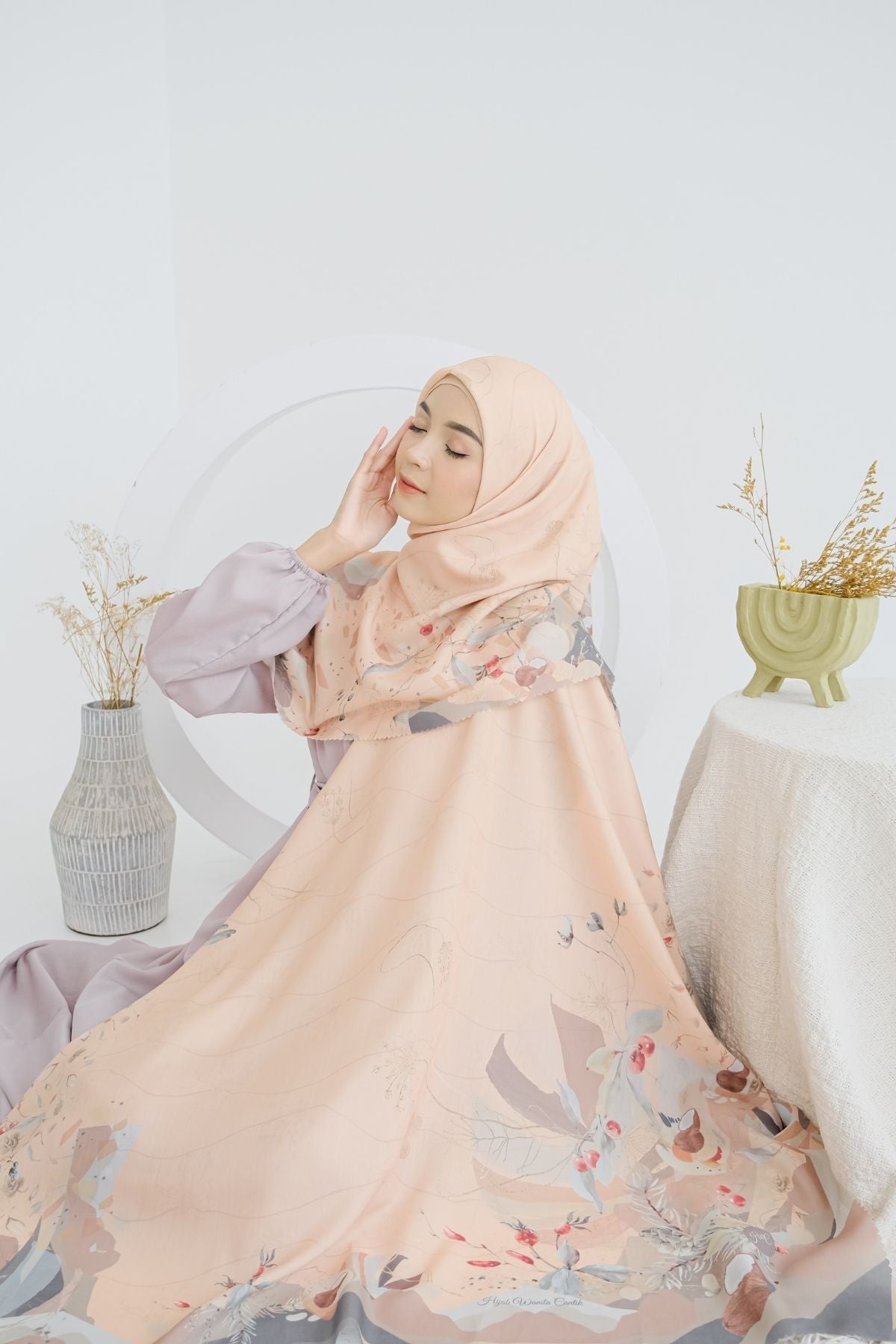 [ BUY 3 GET 1 FREE HIJAB ] Coconut Scarf - SG93.12 Tropical Peach