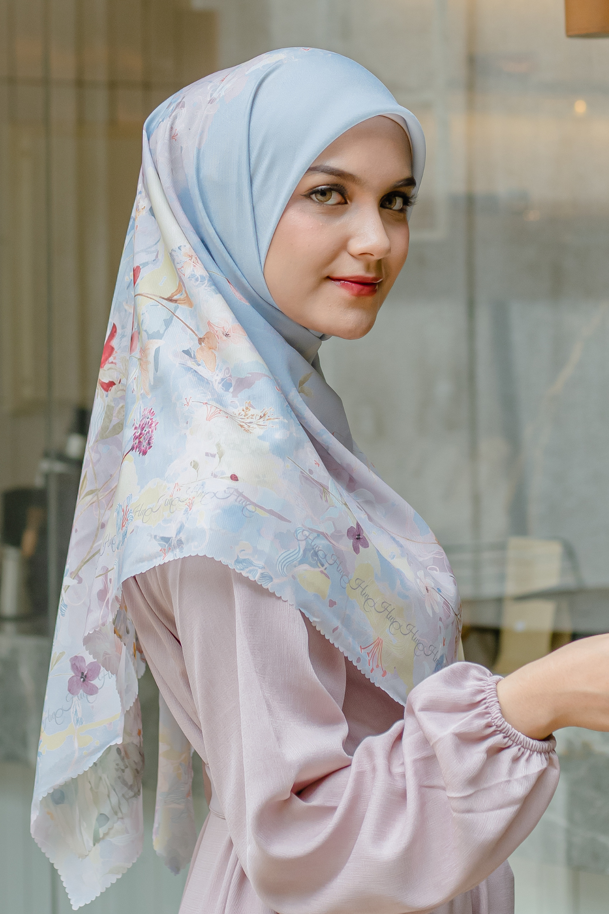 [ BUY 3 GET 1 FREE HIJAB ] Verbena - Scarf Square Premium Polycotton XL -  Grey - VJ26.12