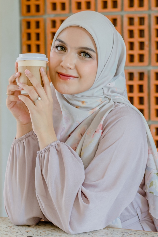 [ BUY 3 GET 1 FREE HIJAB ] Verbena - Scarf Square Premium Polycotton XL - Creamy - VJ26.13
