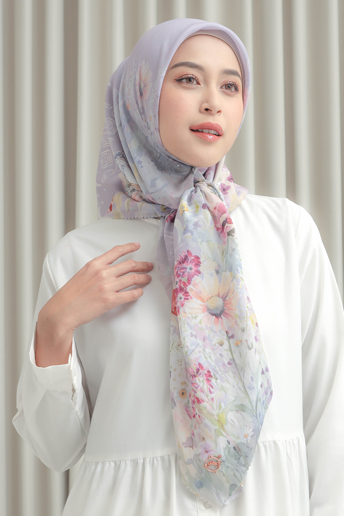 [ BUY 3 GET 1 FREE HIJAB ] Verbena - Scarf Square British Voal - Purple - VR26.6 Navy